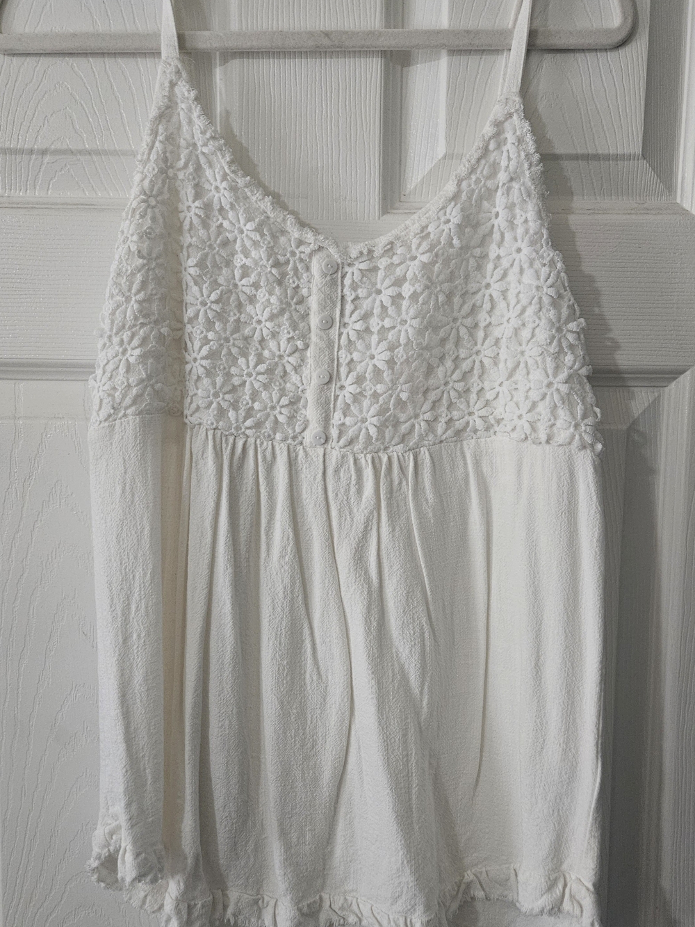 Umgee White Crochet Floral Button-Front Tank